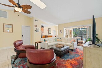 Building Photo - 2548 River Reach Dr