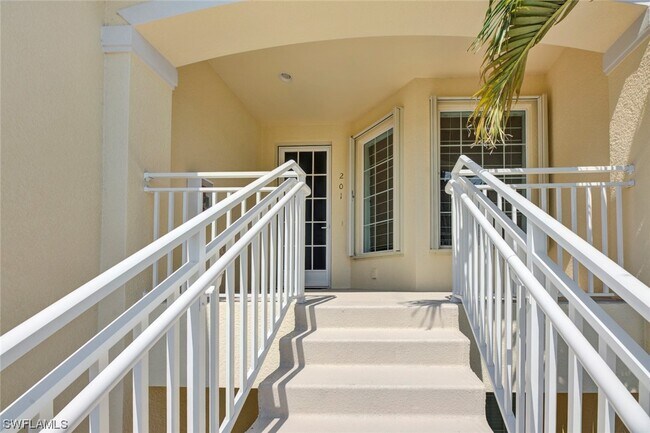 Building Photo - 15030 Sandpiper Preserve Blvd