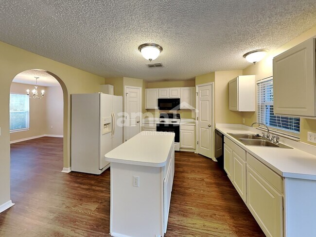 Foto del edificio - 237 Sawyerwood Pl