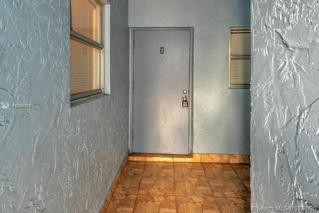 Foto del edificio - 1021 NW 45th St