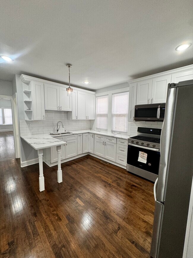 Foto del edificio - 2950 N Lowell Ave