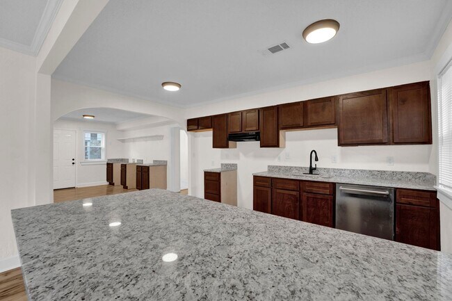 Foto del edificio - Recently Renovated Brick Home Located Minutes away from Memphis International Airport!