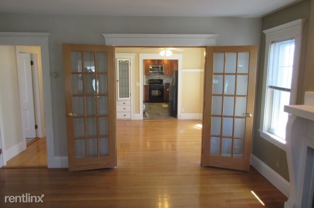 Primary Photo - 200 Somerset Ave