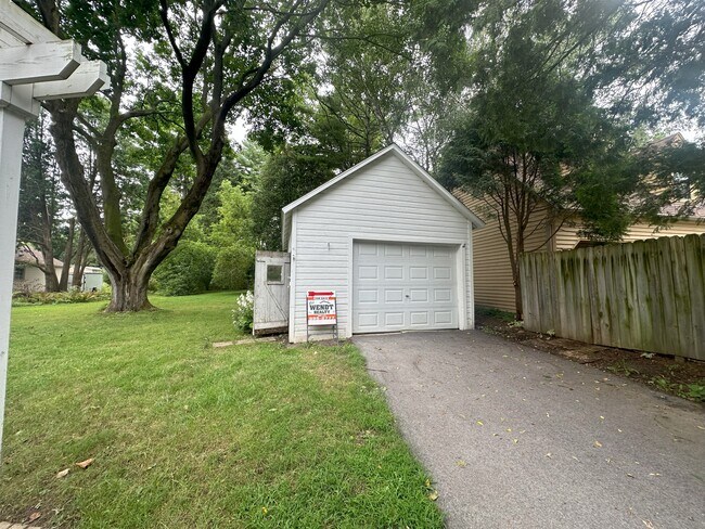 Foto del edificio - W63N765 Sheboygan Rd