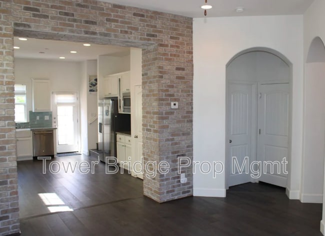 Building Photo - 1096 Provence Village Dr