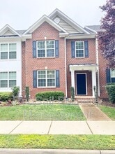 Building Photo - 411 Quarterpath Rd