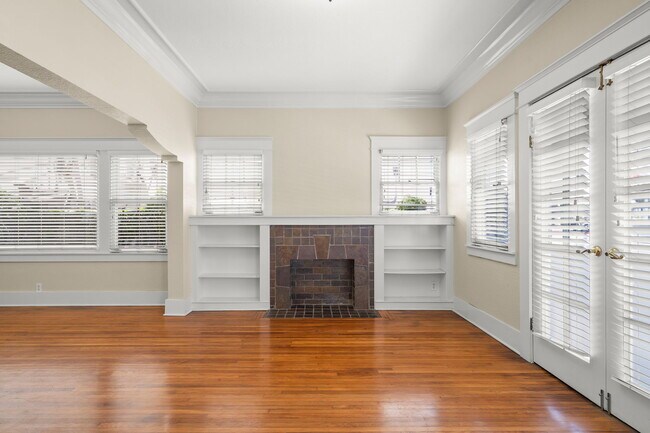 Foto del edificio - 219 Redondo Ave