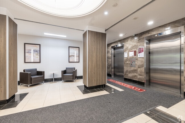 Lobby Photo - Sophia