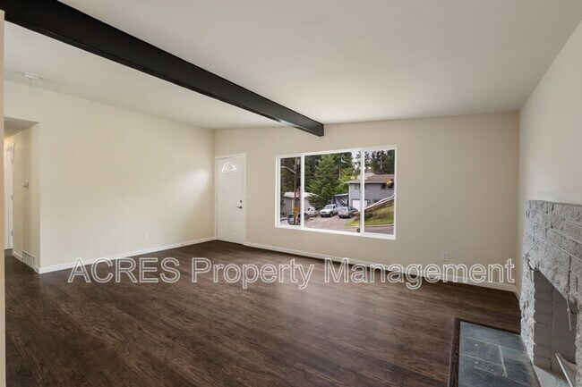 Building Photo - 12126 SE 160th St