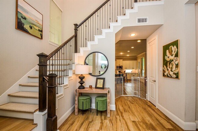 Foto del edificio - 3407 Mapleshire Dr