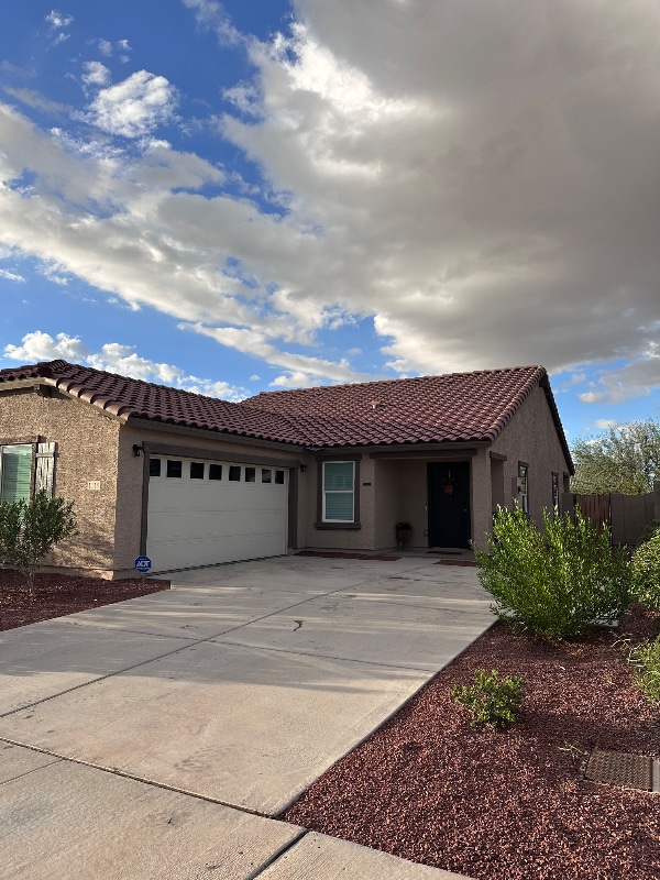 Building Photo - 1118 E Brookwood Dr