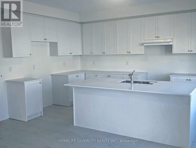 Photo du bâtiment - 103 Windermere Blvd