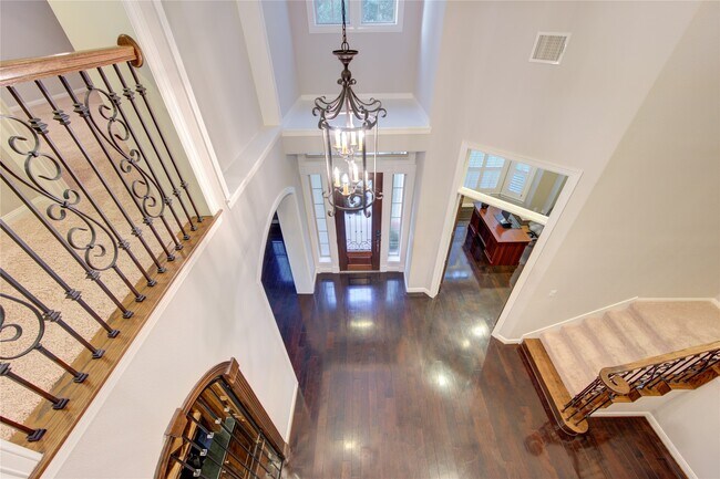 Foto del edificio - 4711 Derbywood Glen Ln