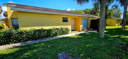 Building Photo - 210 Sparrow Dr