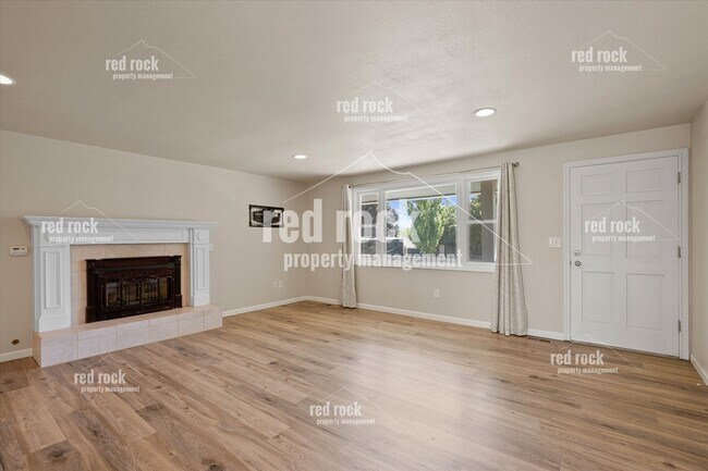 Foto del edificio - 2211 E 49th Ave