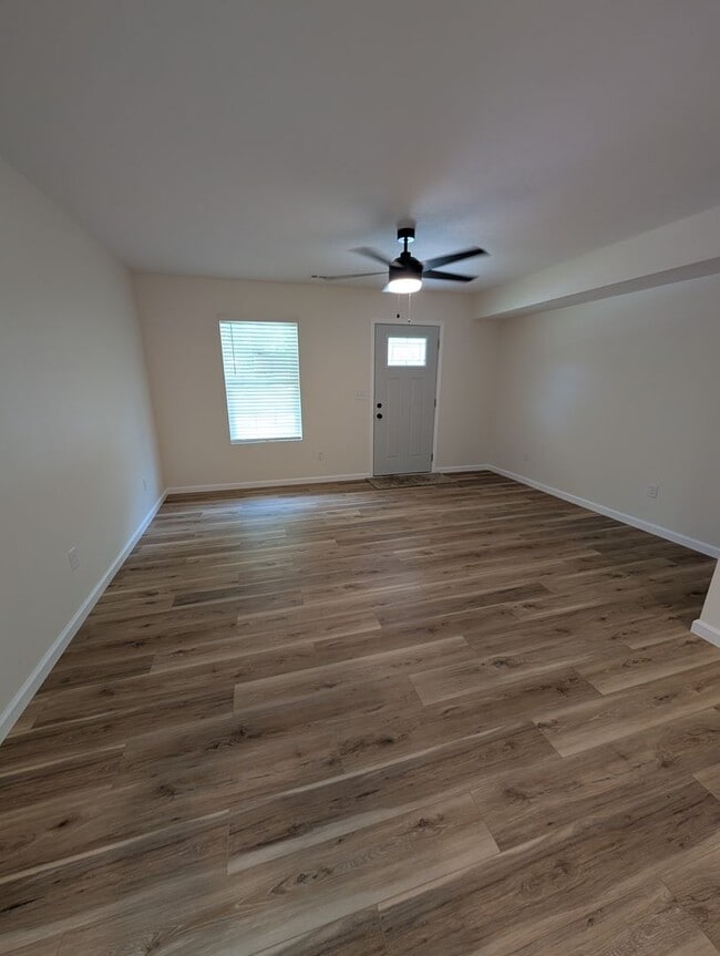 Building Photo - 1117 Edwardsburg Ave