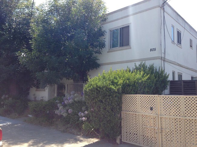 Building Photo - 805 4th Ave