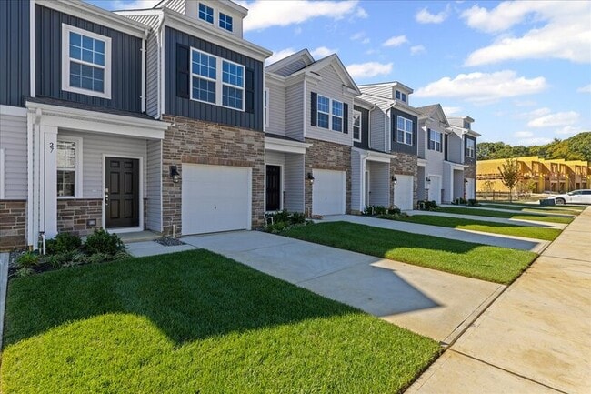 Photo - 27 Whaler Dr House