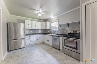 Building Photo - 1020 N 15th St