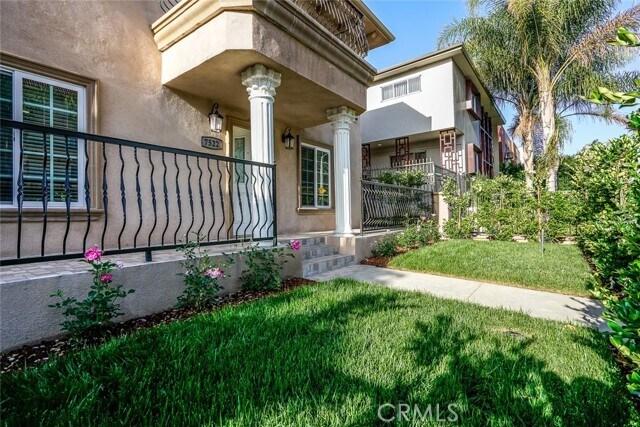 Foto del edificio - 7522 Fountain Ave