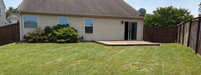 Back of House - 101 Portland Falls Dr