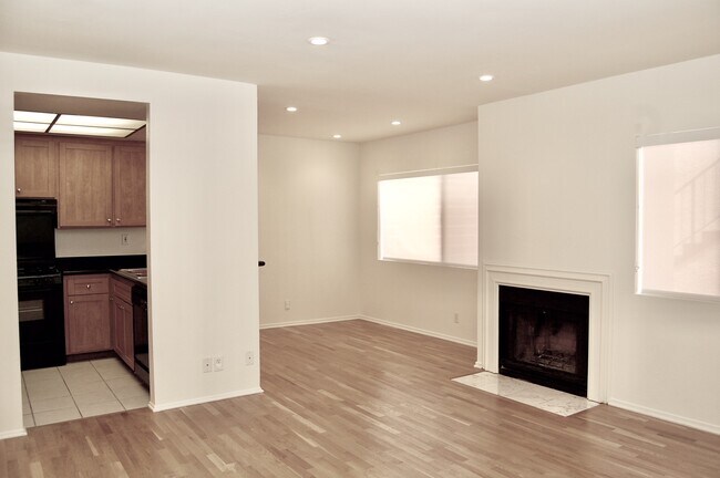 Foto del edificio - 1628 S Bundy Dr