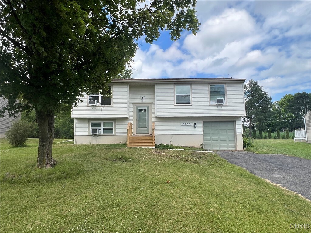 Foto principal - 7708 Fitzpatrick Dr