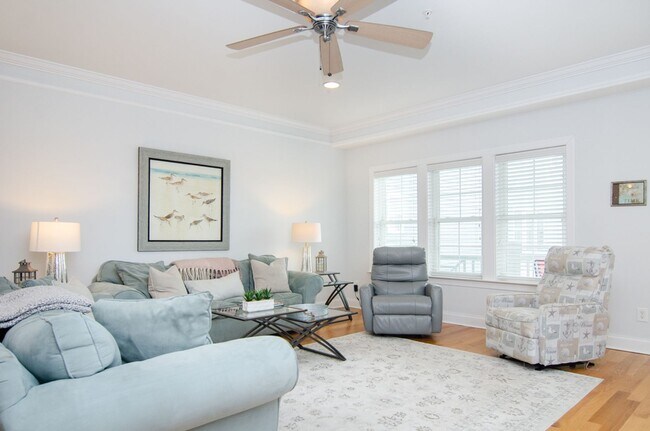 Building Photo - (K044) 202 Fort Fisher Blvd N, Unit A-4, K...