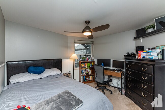 Foto del edificio - 2849 N Southport Ave