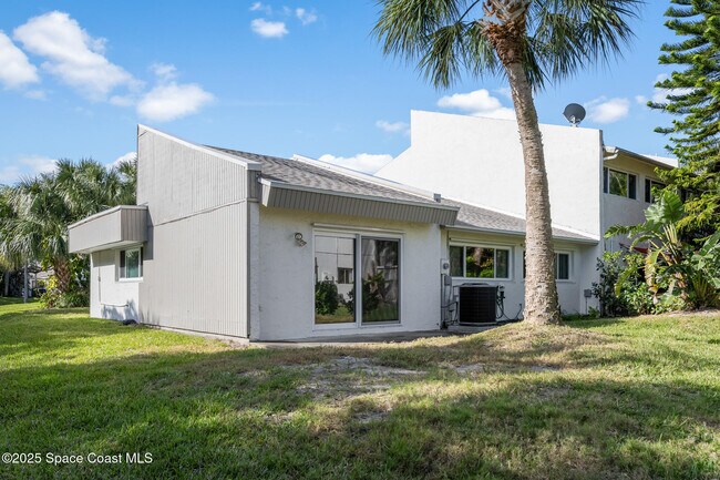 Building Photo - 500 Summerset Ct