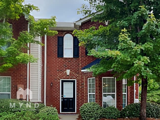 Building Photo - 5618 Union Pointe Dr