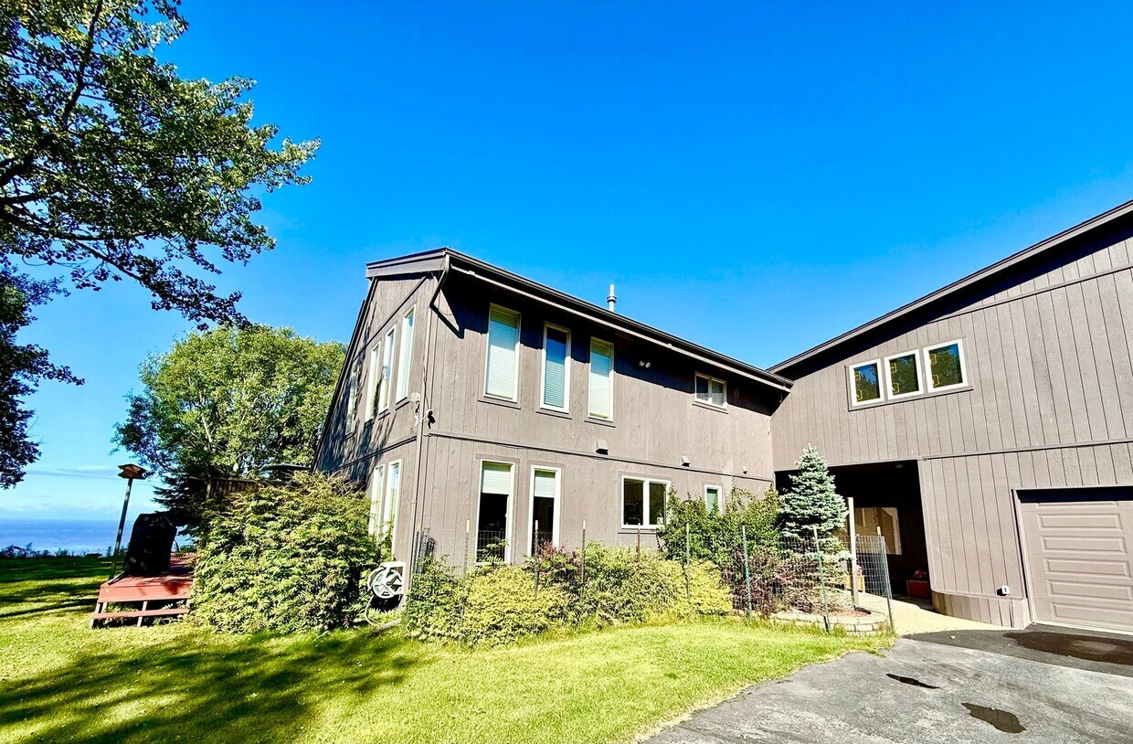 Foto principal - SEASONAL OCEANFRONT HOME