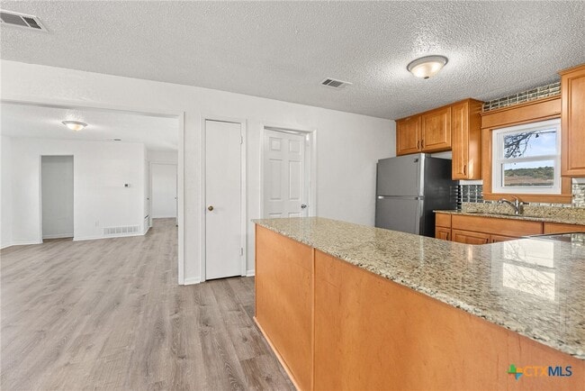 Foto del edificio - 505 Curry Ave