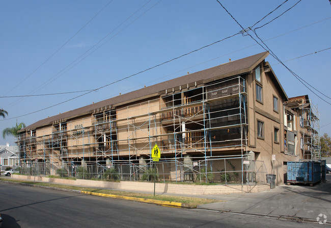 Foto del edificio - Ross Apartments