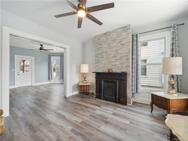 Foto del edificio - 24 Harrison St