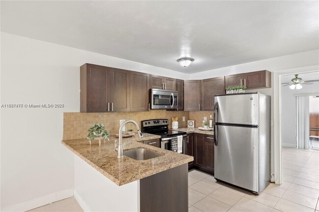 Building Photo - 7241 Miami Lakes Dr