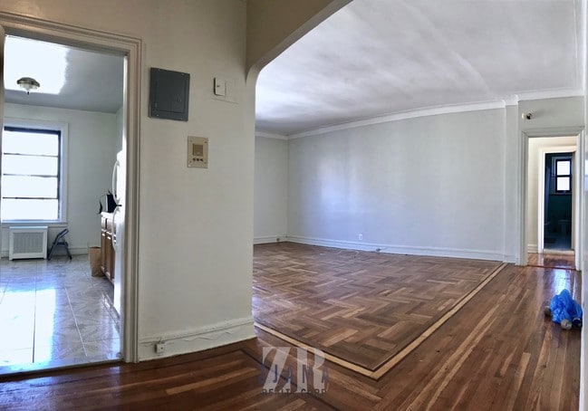 Building Photo - 275 Linden Blvd