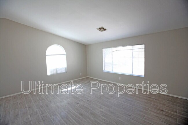 Foto del edificio - 8537 W Windsor Dr