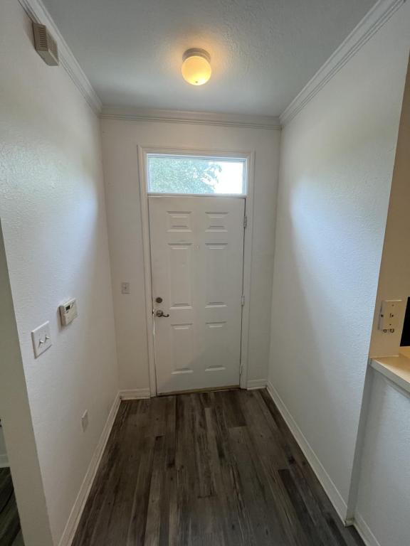 Building Photo - 9270 Lake Chase Island Way