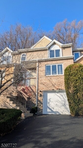 Foto del edificio - 48 Edgefield Dr