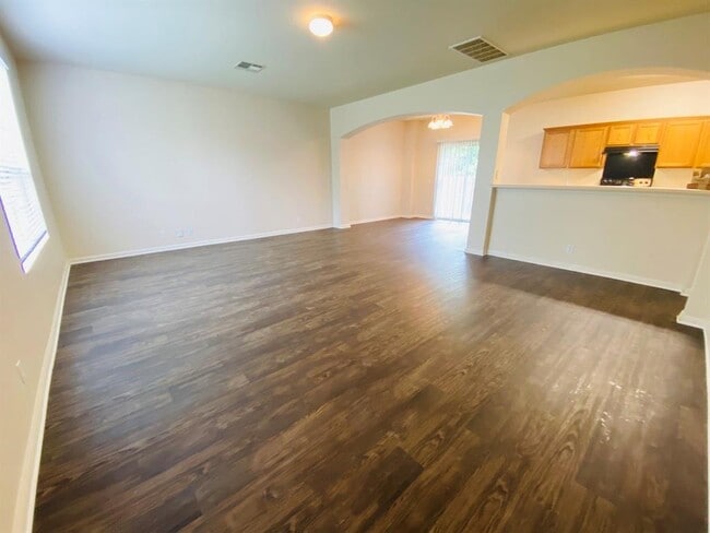 Building Photo - 9402 Magna Carta Loop