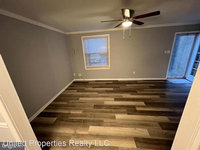 Building Photo - 3 br, 1.5 bath House - 1000 Jacksonville R...