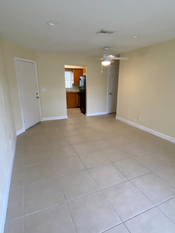 1165 Lake McGregor Dr, Fort Myers, FL 33919 Room for Rent in Fort