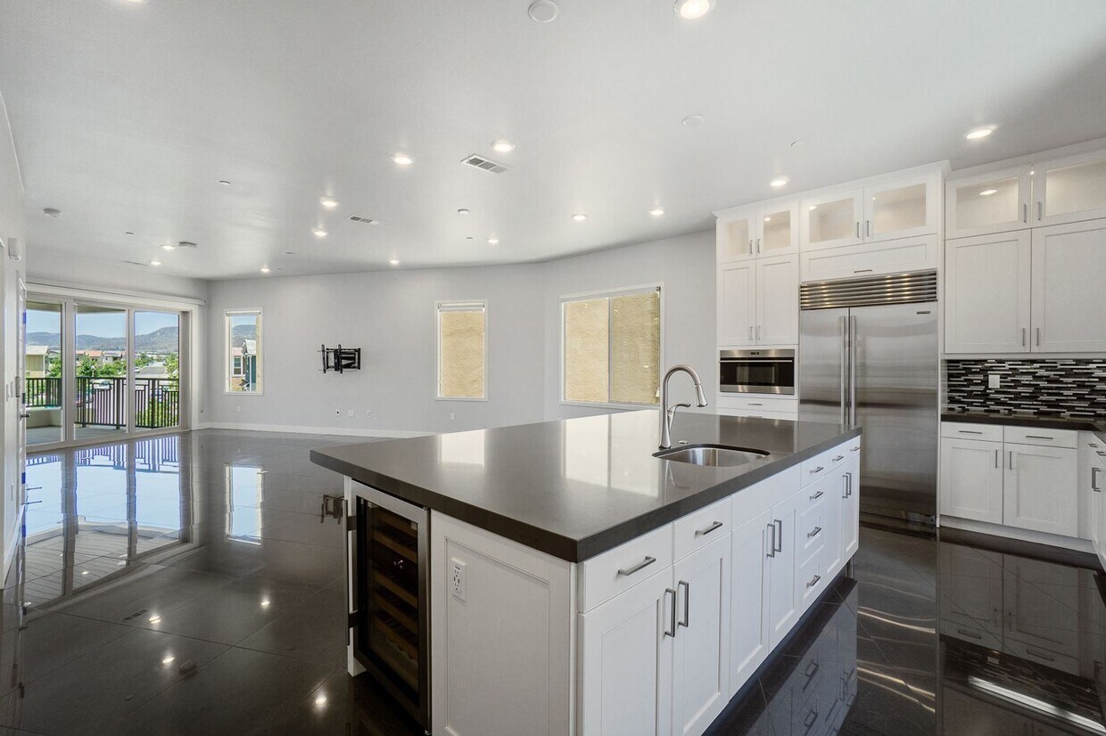 Primary Photo - 4 br, 3.5 bath House - 199 Stellar
