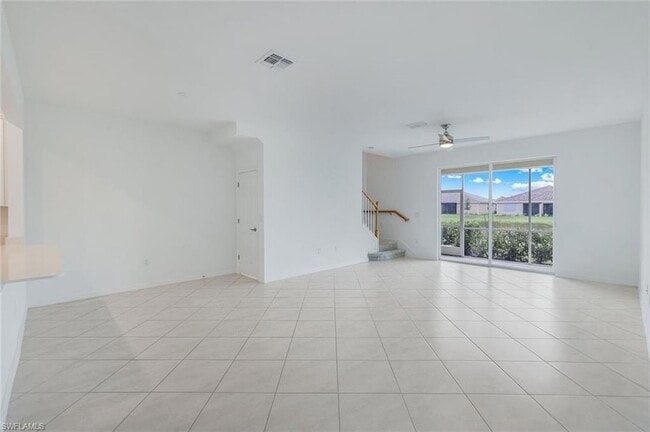 Building Photo - 2858 Blossom Wy