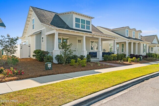 Foto del edificio - 2121 Sedges Ave