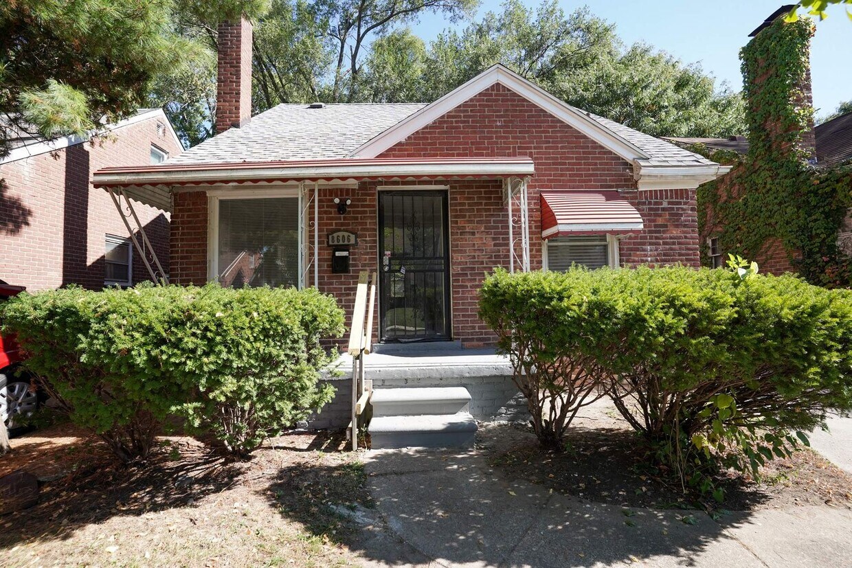 Foto principal - Fully Renovated 3-Bedroom Home – Move-In Ready for You!