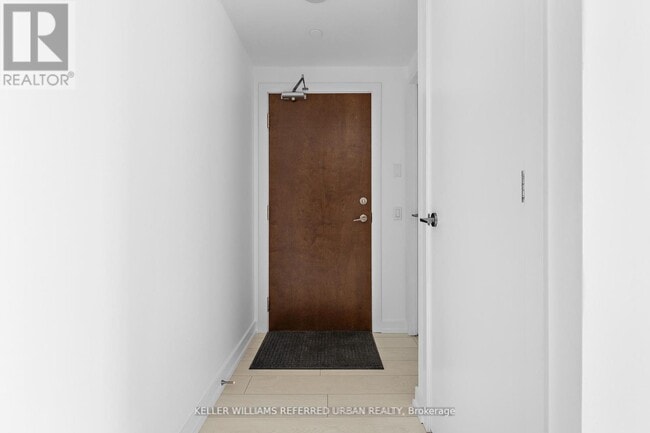 Building Photo - 2200 Lake Shore Blvd W