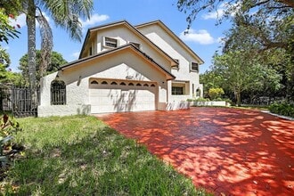 Building Photo - 8201 SW 57th St