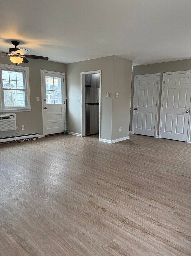 Foto del edificio - 2 Frances Ave